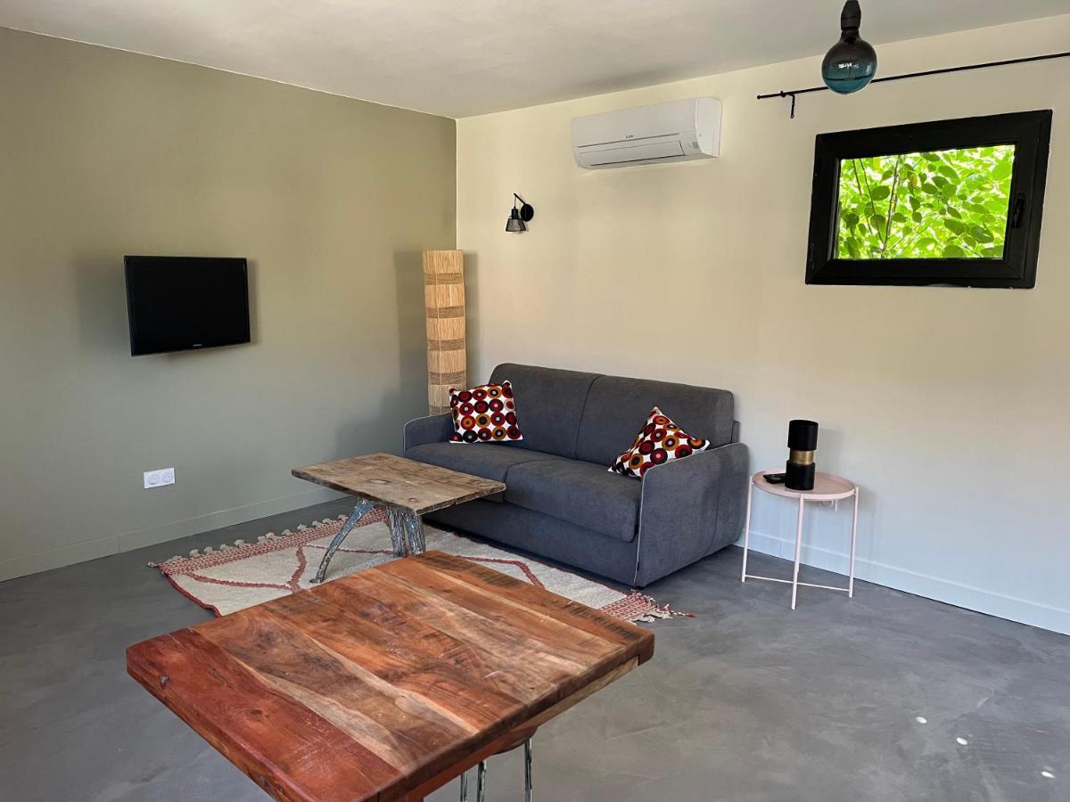 Ferienwohnung Studio Dans Les Alpilles Fontvieille Exterior foto