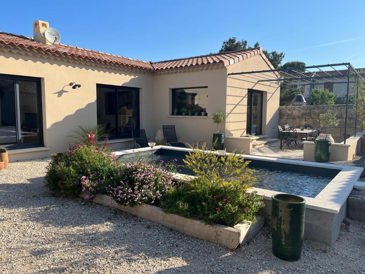 Ferienwohnung Studio Dans Les Alpilles Fontvieille Exterior foto